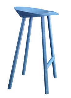 Designer Stefan Diez expanded upon his already illustrious collaboration with e15 this year, introducing a handful of new items. The Jean stool is made of oak-veneered plywood and comes clear-lacquered or, as seen here, in bold berry blue.