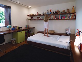 Kogan also designed almost all of the furnishings in Sophia’s bedroom.
