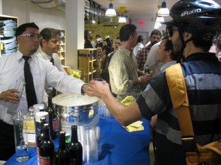 If only all bike rides ended with a free glass of wine! The Tretorn shop was happy to host all of us riders and we were happy to celebrate a successful ride.