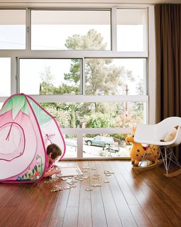 The homes offer energy savings through passive measures like light and ventilation from expansive, dual-glazed, low-emissivity operable windows and skylights.