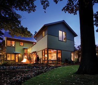 A bungalow reinterpreted, the Martin house harmoniously introduces new materials, spaces, and sustainable strategies to an older neighborhood, demonstrating both continuity and innovation.