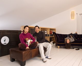 Patrick, Cherry and Jasmine with Sage, Solo and Coco in the upstairs loft. "This house is very modern and minimal, and though there is an abundance of beautiful architectural detailing, it’s not at all flashy—it’s very low-key," says Wong.