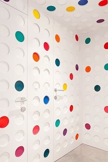 A Pantone Hotel for the Color-Obsessed - Photo 5 of 10 -