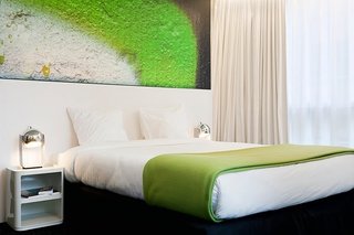A Pantone Hotel for the Color-Obsessed - Photo 6 of 10 -
