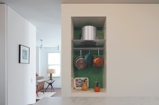 Renaldi's niche for cookware