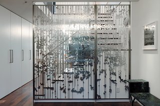 Another view Magnes's aluminum screen divider.