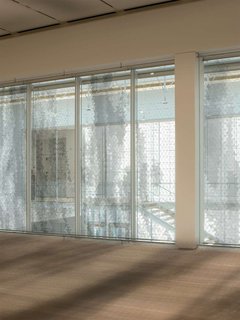 Zoe Ryan on Hyperlinks at AIC - Photo 2 of 4 - Installation by Simon Heijdens