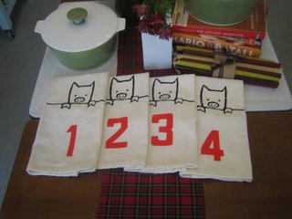 These playful piggy tea towels are by San Francisco based designer Katherine J. Lee.