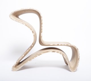 The Triwing chair in profile. Photo by Dirk Schelpmeier.