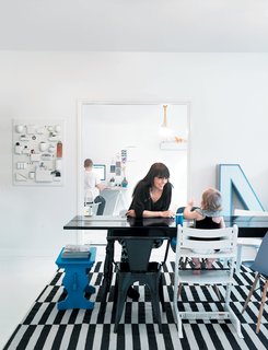 10 Tips For Hanging Art in Your Home—and Our Picks For Creating Fearless Walls - Photo 7 of 12 -