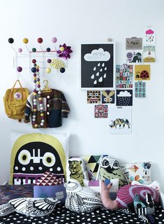 10 Tips For Hanging Art in Your Home—and Our Picks For Creating Fearless Walls - Photo 8 of 12 -