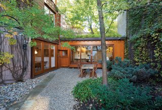 Because they also dampen the sounds of the city, the garden is a peaceful retreat, even though it’s located next to the road.