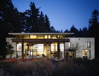 Building the Maxon House: Week 5 - Photo 7 of 9 - Studio House, Seattle, Washington, 1998. Photo by Benjamin Benschneider.