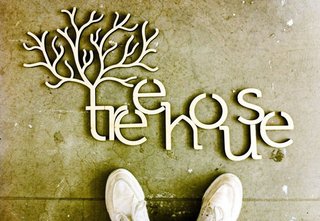 On May 22nd, 2010 the TreeHouse Gallery opened its doors to over 175 bay area residents. Photo by Mark Campos