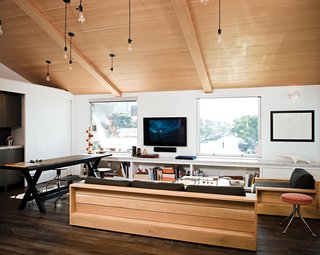 The Marmol Radziner–designed James Perse showroom in Malibu provided aesthetic inspiration for Jacobson, who outfitted his place with furnishings from the brand.