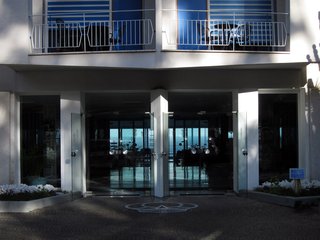 Located on the grounds of the 1792 Villa Siracusa, Ponti's 1961 design is set amidst a tropical garden featuring dozens of species of rare and exotic palms. Roberto Fernandes commissioned Ponti to design the 96-room hotel atop the ruins of a nineteenth century English Gothic castle. In many respects, the design feels at once hypermodern (for 1961 perhaps) while maintaining cognizance of its regal heritage—Ponti would write, "For life to be great and full we have to combine the past with the future."