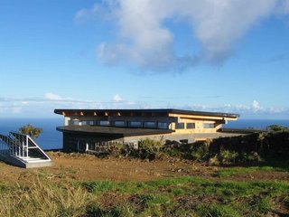 The center's southeast corner is dedicated to a small solar array, which provides the needed electrical power. Photo by Eduardo Villafranca, CONAF/World Monuments Fund.
