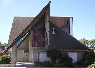 Gerald Parsonson's Favorite Buildings - Photo 7 of 8 - The John Scott-designed Futuna Chapel in Wellington, New Zealand.