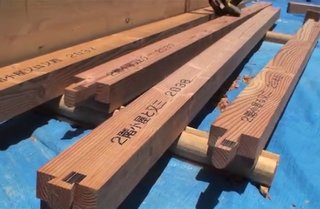 Ohtsuki and Townsend's timber arrives at the site precut with traditional Japanese joinery ends and labeled as to where each piece fits in the puzzle.