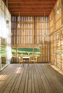 At just $167 per square foot, this high-design, low-cost barn in rural Wisconsin is an American idyll.
