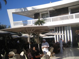 I noticed a bunch of expats and French in the crowd while I was sitting on the terrace. And all the architecture buffs I talked with in Casablanca told me that I must get to Chez Paul. It's address is Angle Boulevard d'Anfa at Boulevard Moulay Rachid.