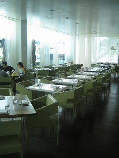 A number of designy-foodie types in Honolulu recommended the restaurant Morimoto to me before I even realized that it was in my hotel. Much less that Iron Chef Masaharu Morimoto was behind it. I had sushi one evening and it was wonderfully fresh. The space itself can't quite shake that hotel razzle-dazzle that afflicts so much hospitality design, but I suppose one does want to put on something of a show for the out-of-towners.