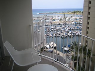 Here's the view of the Marina from my room on the 12th floor. I didn't have an unobstructed view of the ocean, but clearly the Pacific is still pretty evident. I also liked the very comfy chairs from Emu.
