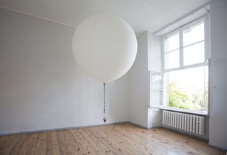 A helium-filled weather balloon transports a handblown terrarium by Lítill in the Jette installation. Coleman's Jette and Fabrik installations occupy two separate rooms at Direktorenhaus in central Berlin. The large weather ballon that carries a knit rope suspended Litiil terrarium from side to side across the length a gallery room is helium-filled and serves as a new experiment for the artist in terms of in animating these formerly fixed tabletop pieces. This is the designer's first exhibition in Europe, following her successful window installation projects at E.R. Butler & Co. in Soho, Trina Turk in NYC's Meatpacking District as well as at the Ace Hotel in Palm Springs and other design venues.