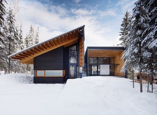 Modern Weekend Ski Home - Photo 1 of 3 -