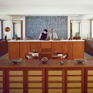 3 Tips for Mid-Century Modern Collectors - Photo 2 of 3 -