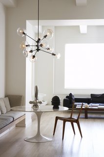 Monica Khemsurov and Jill Singer: Lindsey Adelman's bubble chandeliers.