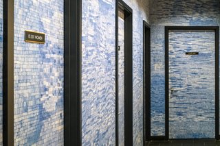 Head to 1960s Japan via AvroKO-Designed Restaurant in Chicago's West Loop - Photo 4 of 4 -