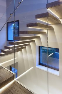 A Plugged-In Home Rises in Prague - Photo 4 of 6 -