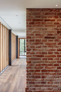  Fun fact: the interior layer of brick was often where masons-in-training learned their craft.