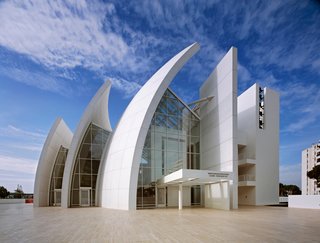 The Jubilee Church in Tor Tre Teste, Italy, 1996-2003. (Copyright Scott Frances)<br><br>"White is the most wonderful color because within it you can see all the colors of the rainbow. The whiteness of white is never just white; it is almost always transformed by light and that which is changing; the sky, the clouds, the sun and the moon."