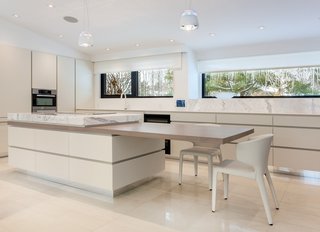 Near Montreal, a 1950s House Gets a Modern Makeover - Photo 7 of 7 -