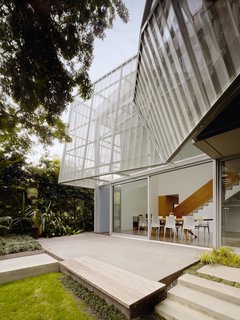 'West Coast Modern' by Zahid Sardar - Photo 4 of 5 - Photograph by Matthew Millman from West Coast Modern by Zahid Sardar, reprint permission by Gibbs Smith Publisher.