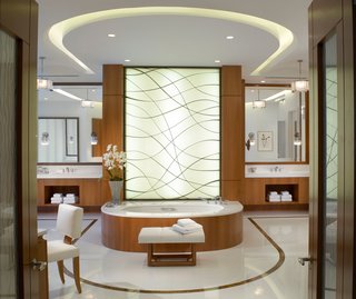 10 Tips for Timeless Luxury - Photo 2 of 2 -