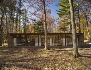 Beloved Midcentury Houses Examined After Decades of Wear and Tear - Photo 2 of 6 -