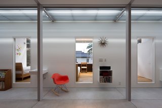 A Green House in Japan Sets the Stage for Family Time - Photo 2 of 7 -
