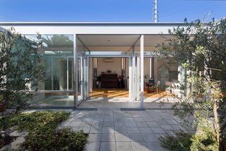 A Green House in Japan Sets the Stage for Family Time - Photo 6 of 7 -