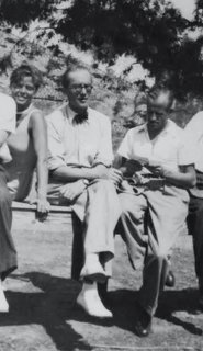 The Woman Behind Le Corbusier’s Iconic Chaise Almost Didn't Get the Job - Photo 5 of 10 -
