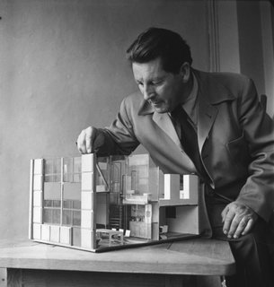The Iconic Chair That Changed The Way We Think About Seating - Photo 2 of 7 -