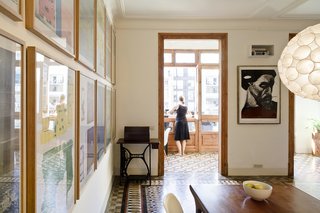 Historic Details and Playful Modernism Meet in this Stunning Barcelona Flat - Photo 2 of 8 -