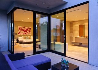 Clean Lines and Recycled Materials Compose this Modern Los Angeles Home - Photo 6 of 7 -