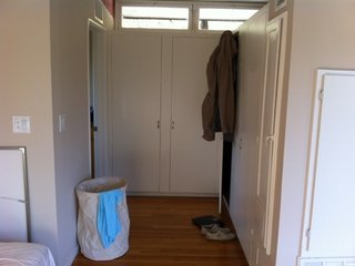 A Tiny House Remodel in a Bohemian L.A. Canyon - Photo 8 of 9 -
