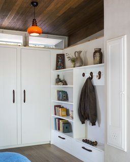 A Tiny House Remodel in a Bohemian L.A. Canyon - Photo 9 of 9 -