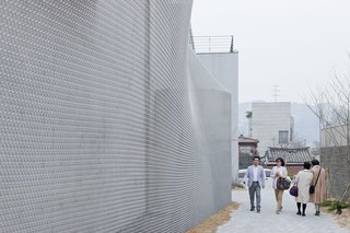 Emerging Voices Lecture Series: graciastudio & SO – IL - Photo 8 of 10 -