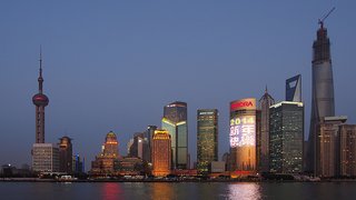 Modern Megacities Put in Perspective by Charles and Ray Eames - Photo 2 of 7 -