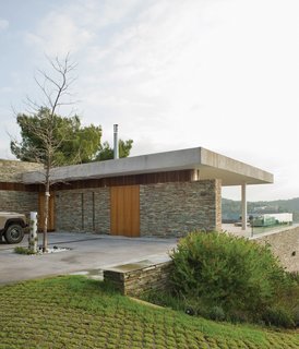 8 Modern Driveways - Photo 6 of 8 -